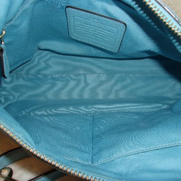 E-134 COACH CELESTE BABY BLUE EAST/WEST CONVERTIBLE HOBO BAG - Picture 13 of 15